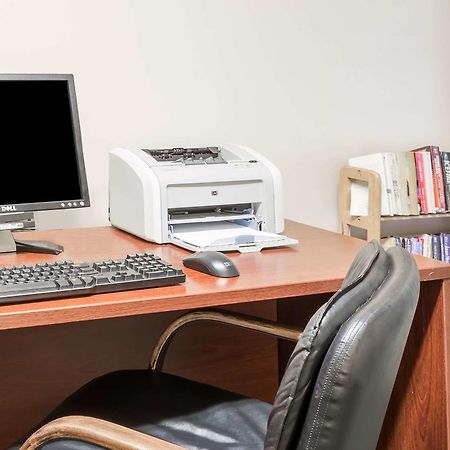 Rodeway Inn & Suites Ρόκφορντ Εξωτερικό φωτογραφία