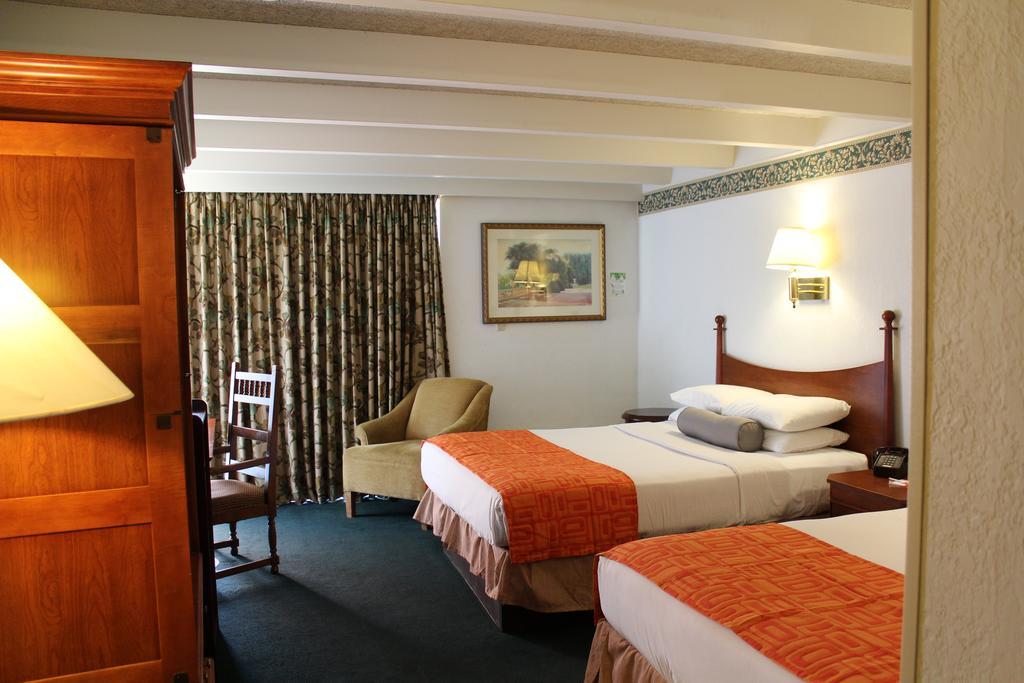 Rodeway Inn & Suites Ρόκφορντ Εξωτερικό φωτογραφία