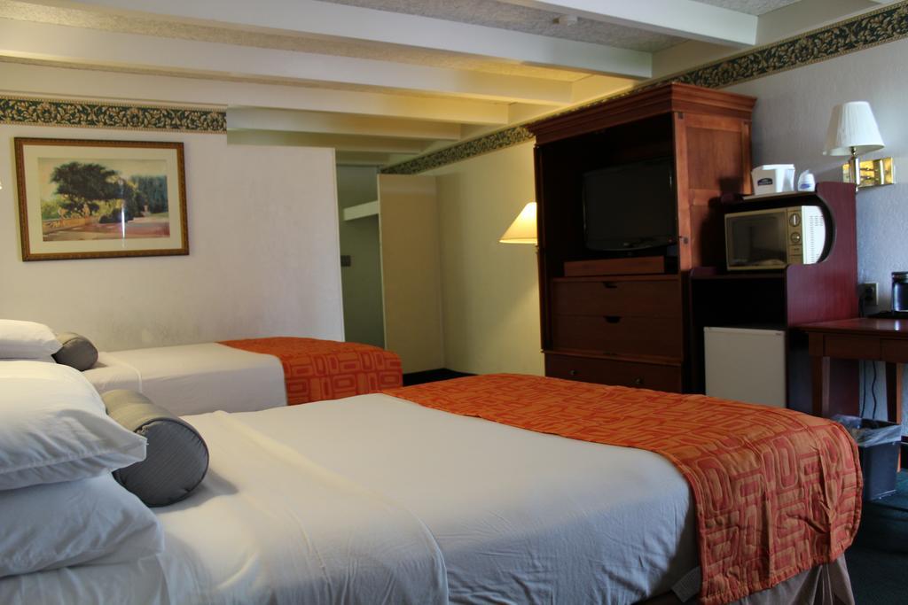 Rodeway Inn & Suites Ρόκφορντ Εξωτερικό φωτογραφία