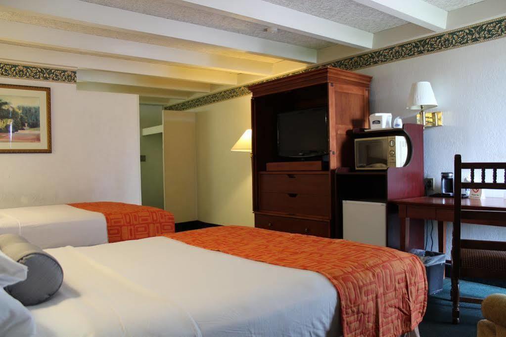 Rodeway Inn & Suites Ρόκφορντ Εξωτερικό φωτογραφία