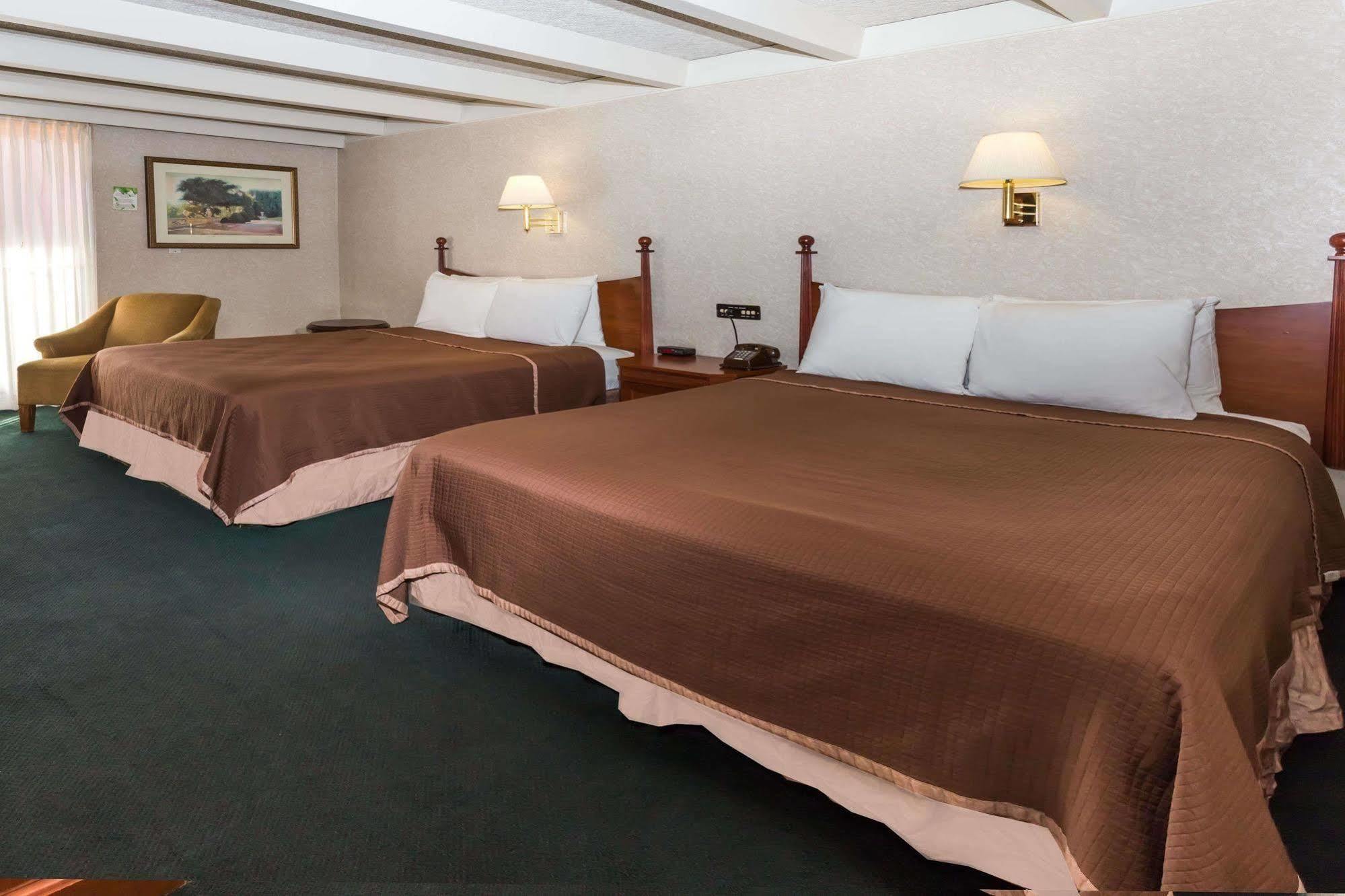Rodeway Inn & Suites Ρόκφορντ Εξωτερικό φωτογραφία