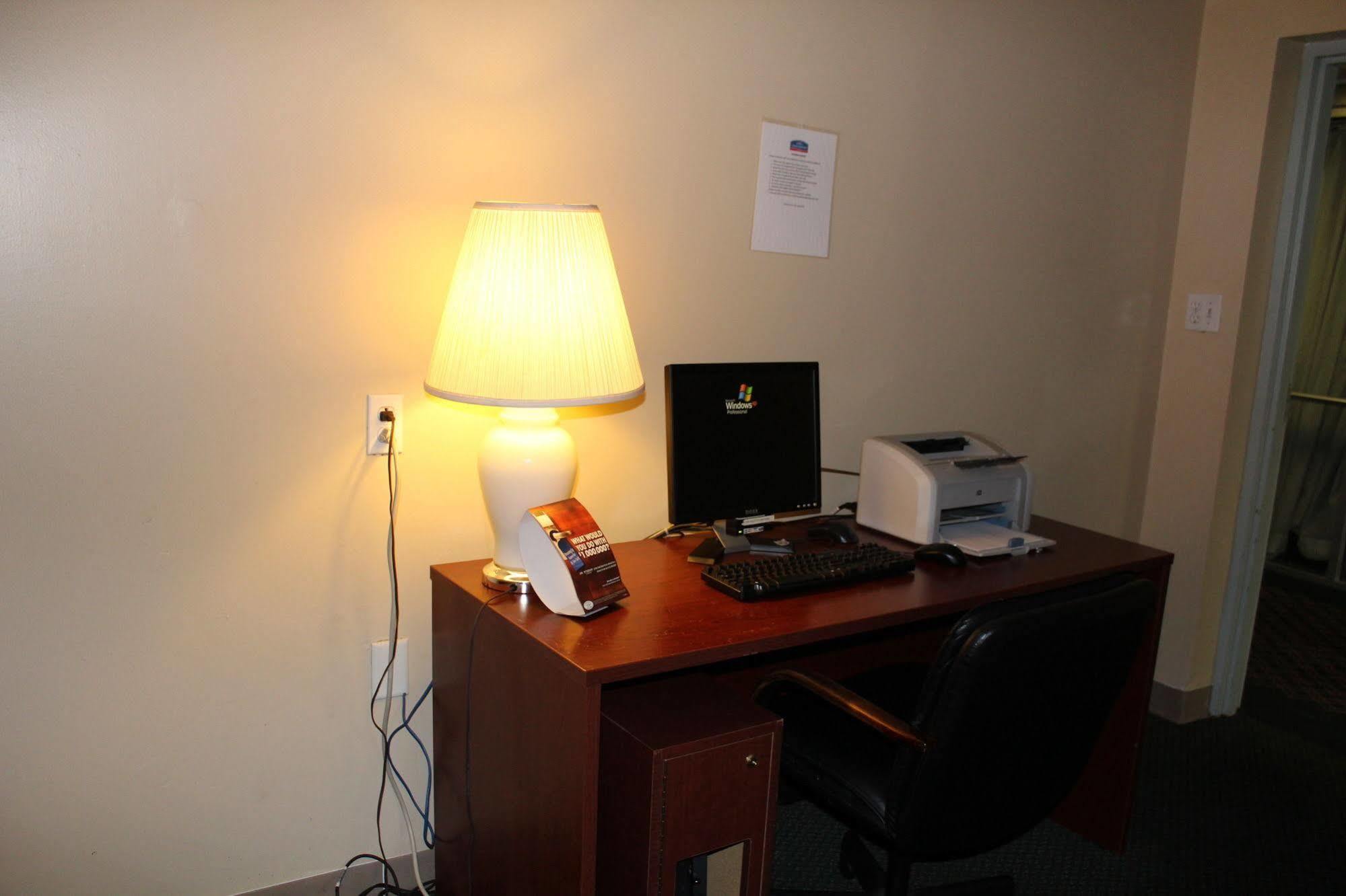 Rodeway Inn & Suites Ρόκφορντ Εξωτερικό φωτογραφία